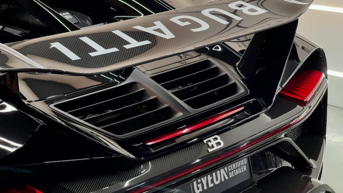 what is carbon fiber material cover
