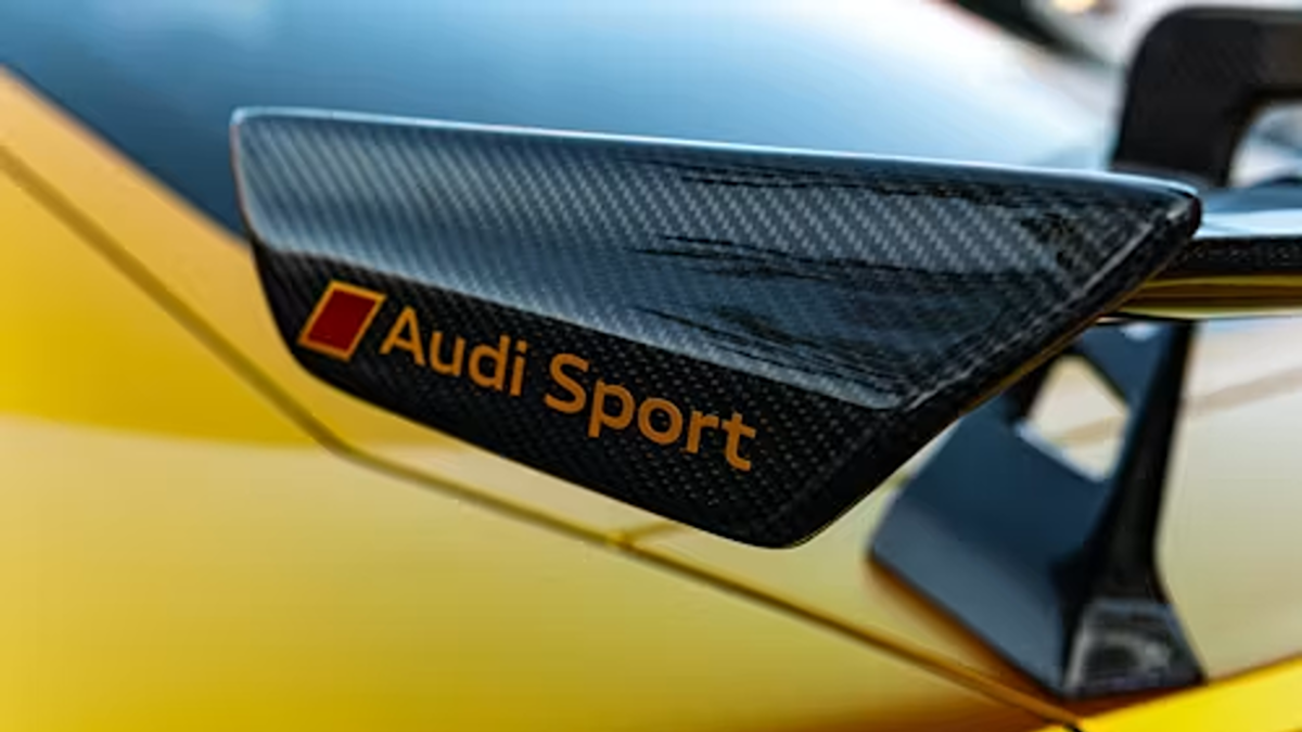 _Carbon fiber audi sport spoiler on a yellow car